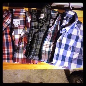 Boys long sleeved button up dress shirts